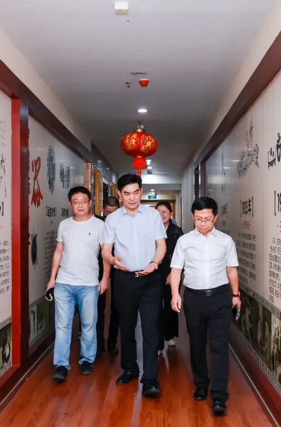 传承赖氏酱香,书写酱酒新篇(图8) 传承赖氏酱香,书写酱酒新篇(图8)