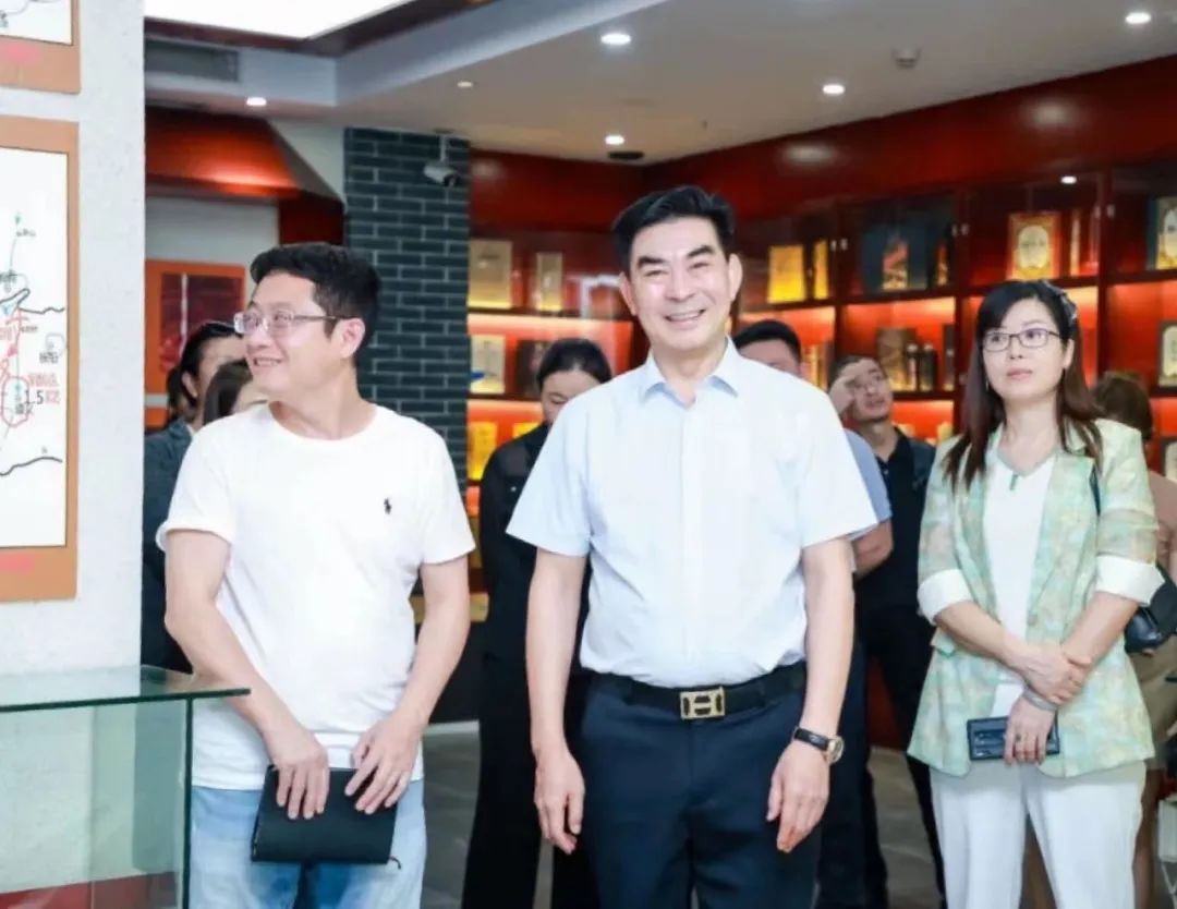 传承赖氏酱香,书写酱酒新篇(图13) 传承赖氏酱香,书写酱酒新篇(图13)